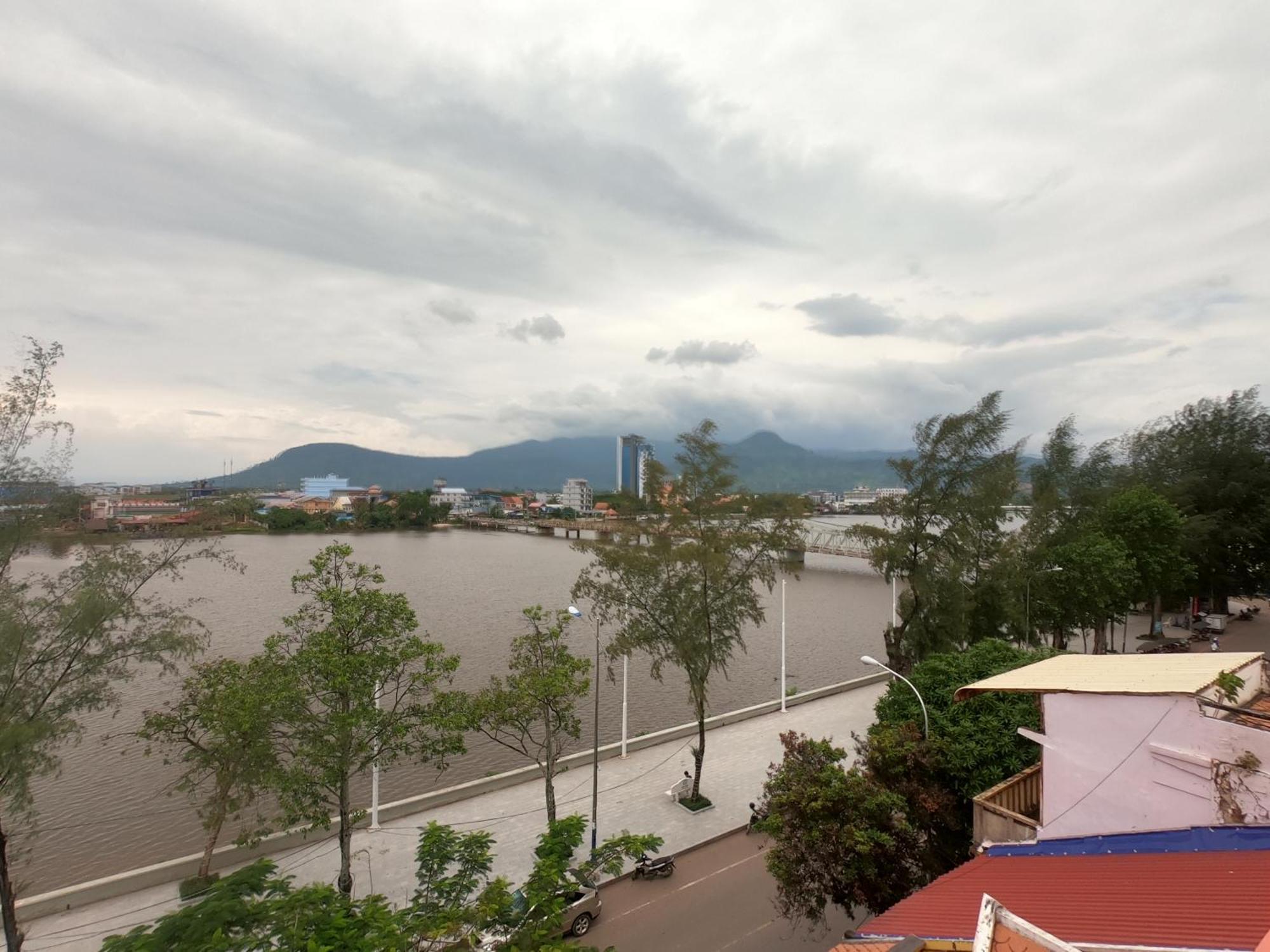 Good Morning Kampot Otel Dış mekan fotoğraf