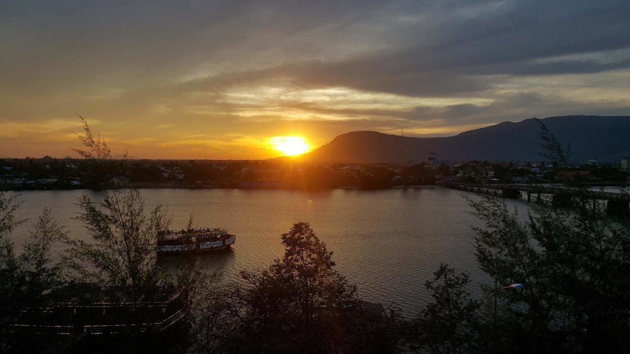 Good Morning Kampot Otel Dış mekan fotoğraf